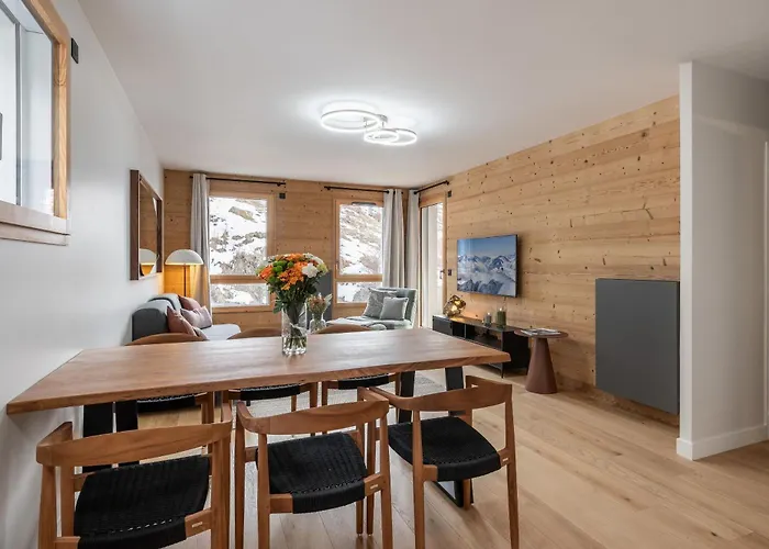 Cedar Alpe D'huez By Emerald