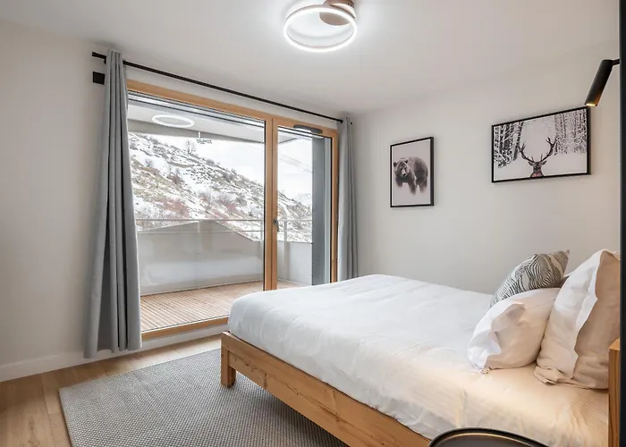 Cedar Alpe D'huez By Emerald *